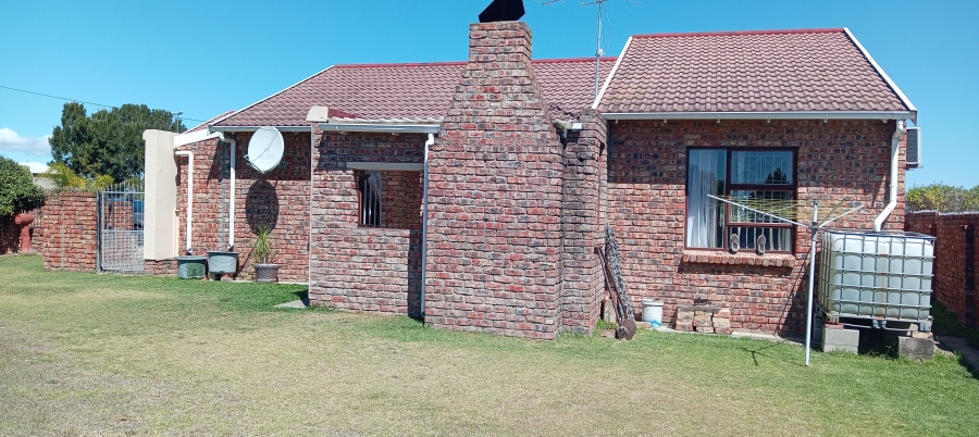 3 Bedroom Property for Sale in Strelitzia Park Eastern Cape